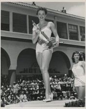 Barbara Harris- Signed Vintage Photograph