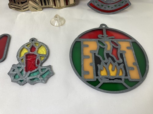 Vtg Holiday Christmas Suncatchers Lot Noel Candle Angel Tree Santa Fireplace - 第 9/13 張圖片