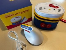 Sanrio Characters Ergonomics Vertical Wireless Mouse  Character Pouch Set