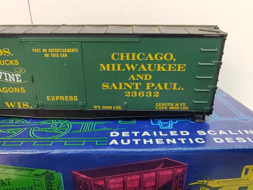 Coche caja cartelera vintage Roundhouse MDC HO 36' Lindsay Bros CM&StP 23632 EE. UU. Foto 3 de 4