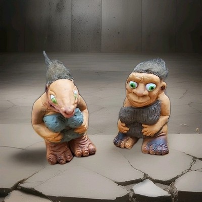 2 CAVEMAN TROLL Anjar Women Finger Puppet  1989 Vintage Philippines VGC