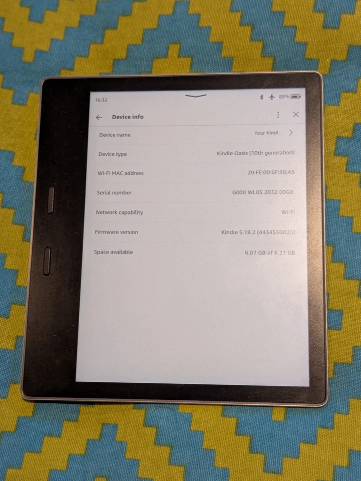 Amazon Kindle Oasis KO3 (10th generation) WiFi, 8GB, Warm Light, S8IN4O - Image 4 of 4