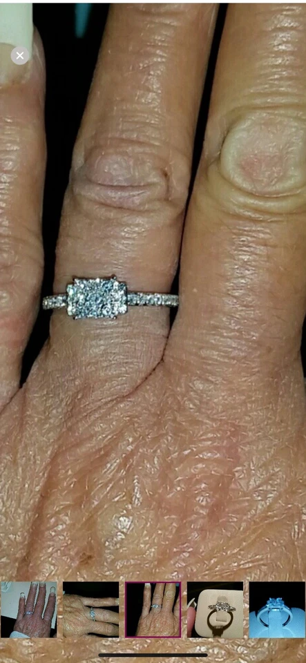 Anillo con racimo de diamantes extraídos de tierra natural nuevo Foto 2 de 3