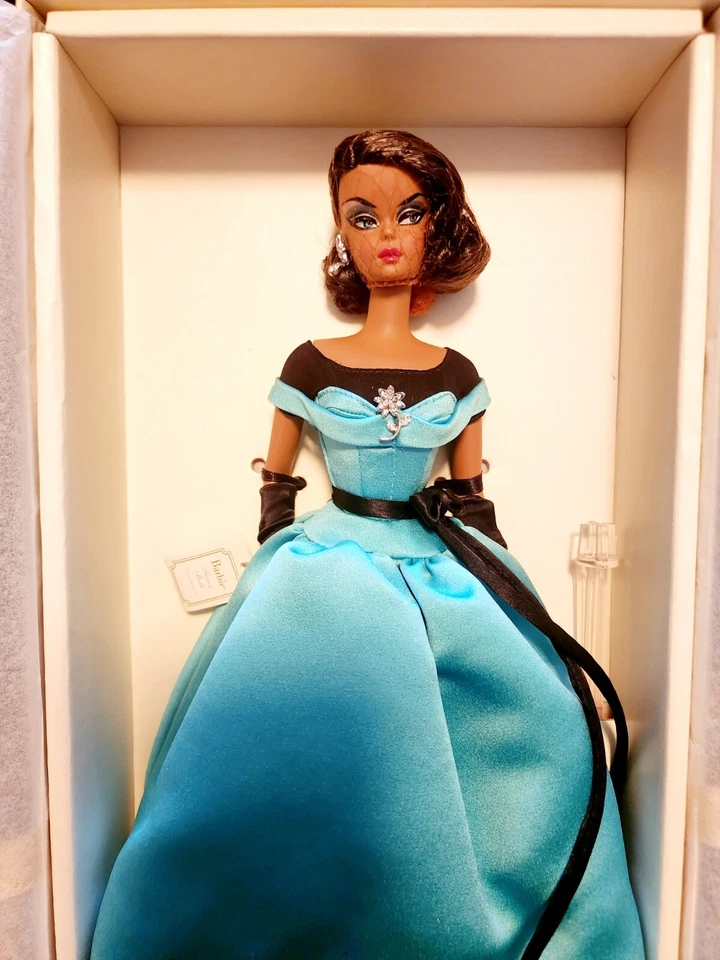 Барби моды модель коллекции гламурный атласный мяч платье золотой этикетки издание - Изображение 4 из 4