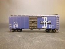 HO SCALE BOSTON  MAINE BM 74005 40' BOX CAR