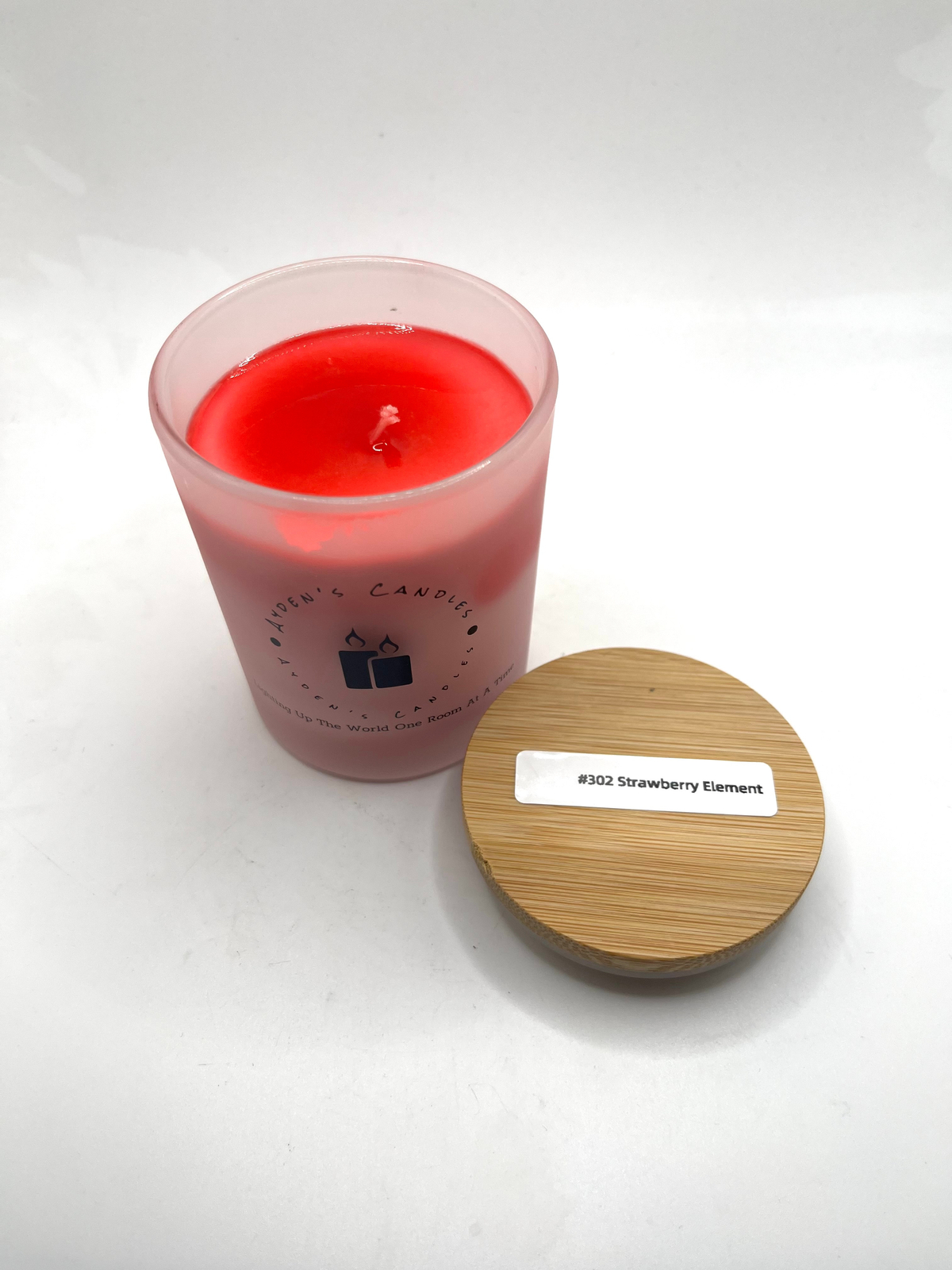 Aydens Strawberry Scented Candle Element #302