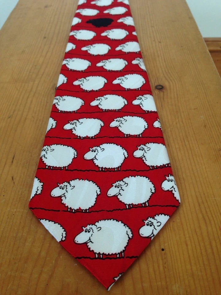 Corbata hecha a mano Steven Harris oveja negra divertida dibujo de dibujos animados para hombre 3,75" de ancho Foto 2 de 4