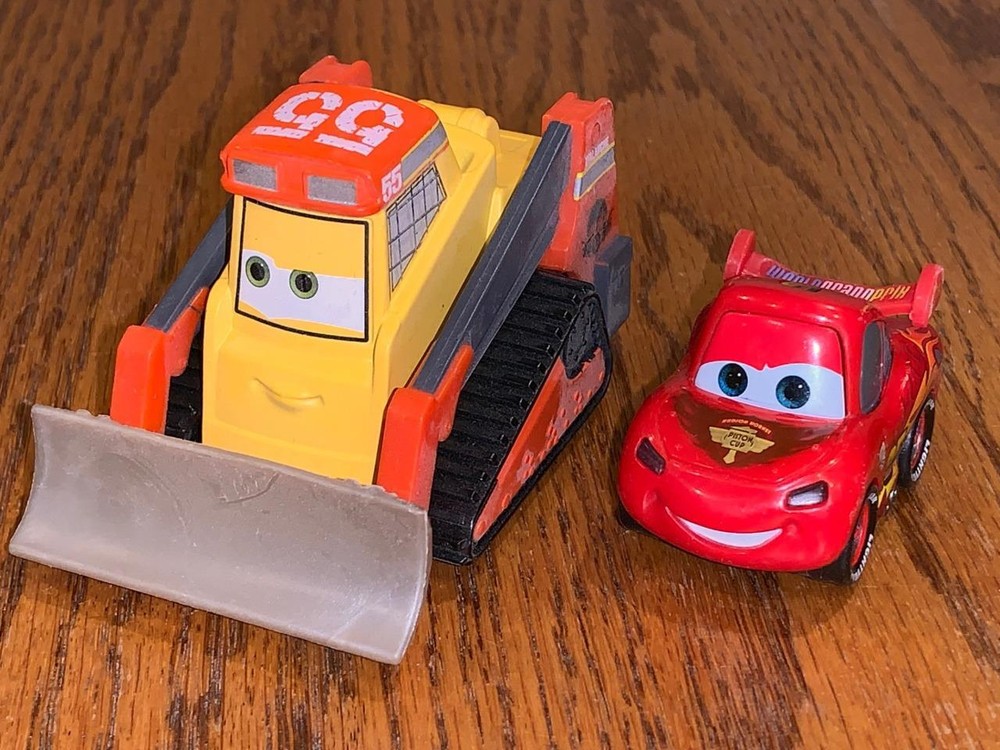 Disney Pixar Planes 2 Fire Rescue + 55 Mini Cars Lot with Lightning McQueen  