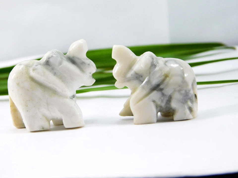 Natural White Howlite Elephant 83.50 Ct Beautiful Genuine Certified Gemstone - Image 2 of 4