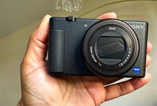 Sony ZV-1 Compact Digital Camera 4K Video 20.1MP f/1.8 Black