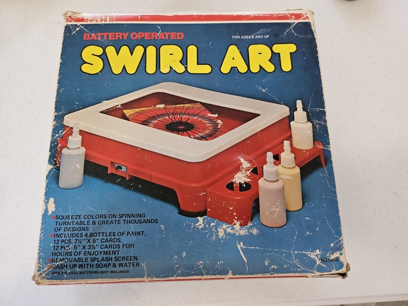 Vintage 1980 SWIRL ART #11800 by Nasta Battery Operated