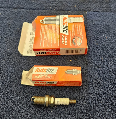 (QTY 8) Autolite 3923 Copper Spark Plug Fits 2003-2012 Bentley Continental GT