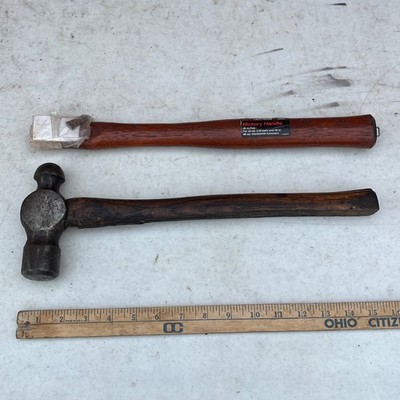 Vtg Blue Point 32oz Ball Peen Hammer With Extra Hickory Handle  BP32B