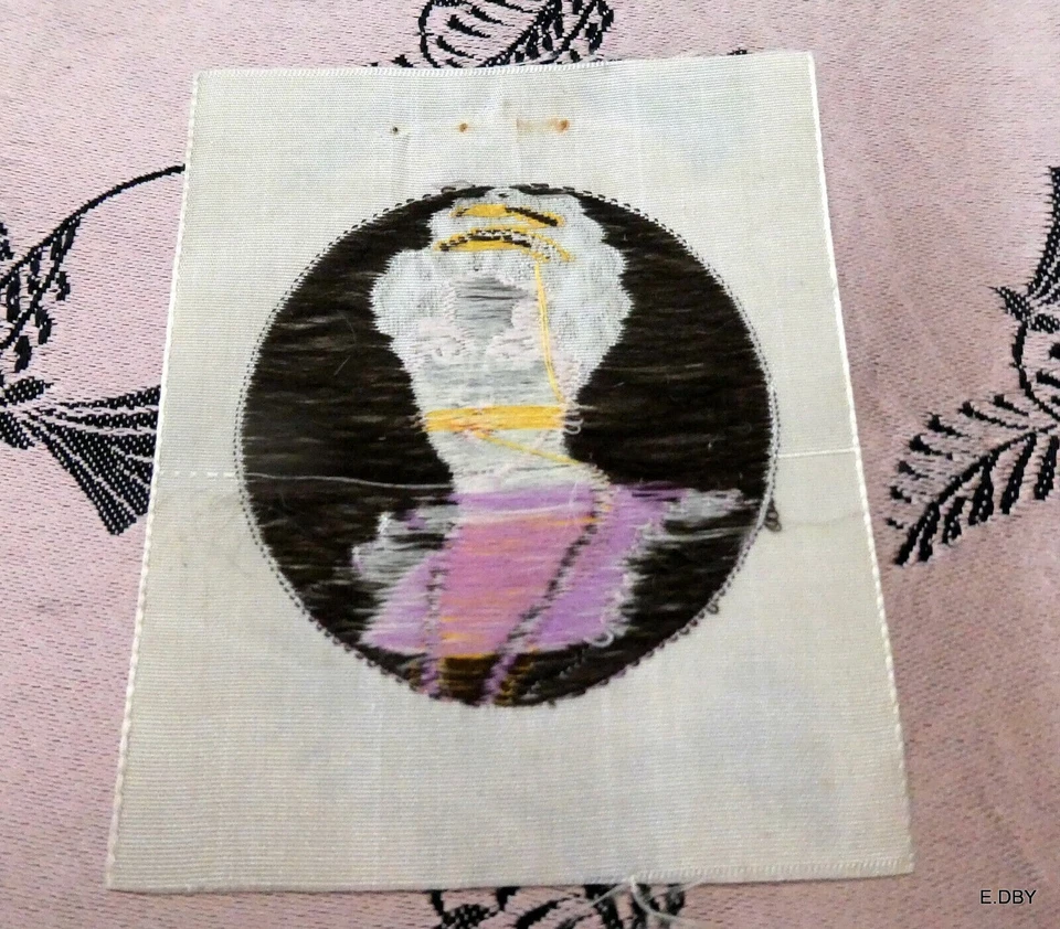 SOIE TISSÉE MINIATURE POUR MEDAILLON Josephine ou Hortense DE BEAUHARNAIS - Photo 3/4