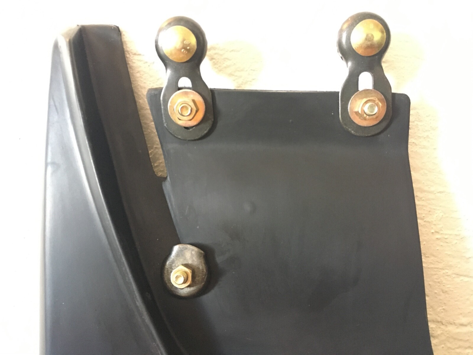 BMW 5 E28 Rear Mud Flaps Set Schmutzfänger 72601902246 for sale 