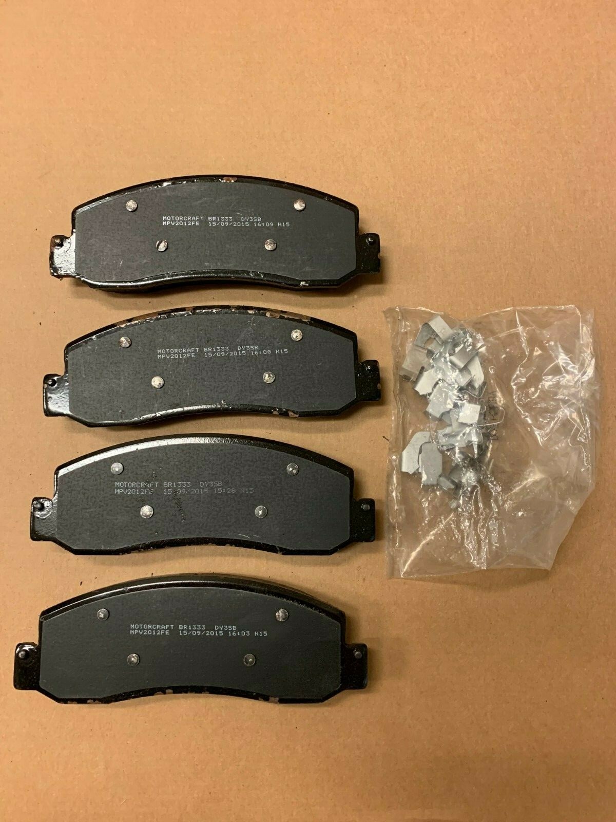 New Genuine Ford Motorcraft Front Brake Pads BR1333 eBay