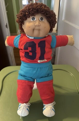 Cabbage Patch Jesmar Kid HM #2 Boy Brown loops, freckles brown eyes 💙