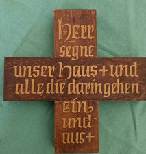Uralter Haussegen Holzkreuz &ndash; Wandkreuz Holz mit Frakturschrift &bdquo;Herr segne unse