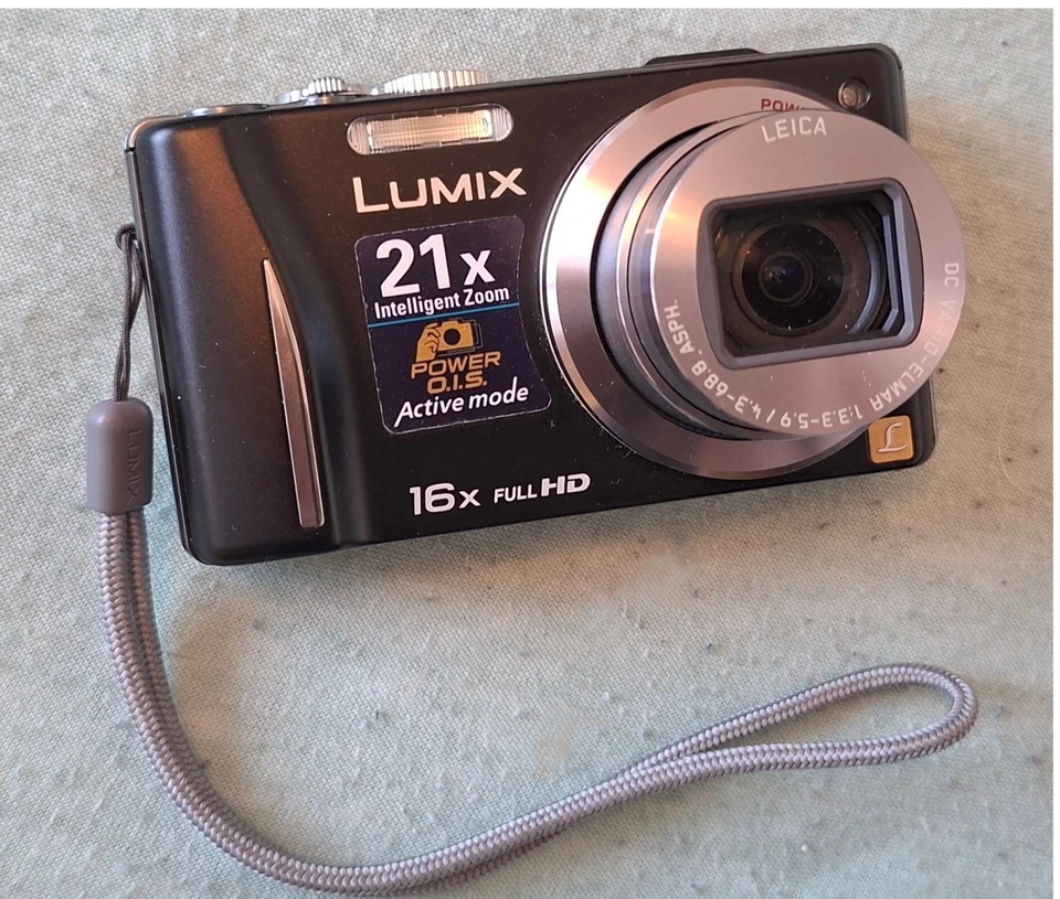 Panasonic LUMIX DMC-TZ22 14.1 MP Digitalkamera - Schwarz, Foto 1 von 5