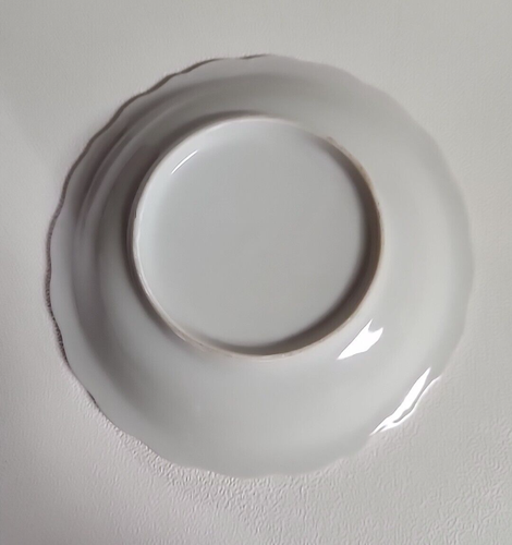 Ceramic Decorative Bowl White Glaze Gold Trim Unmarked 7.25 Inch - Picture 8 of 10