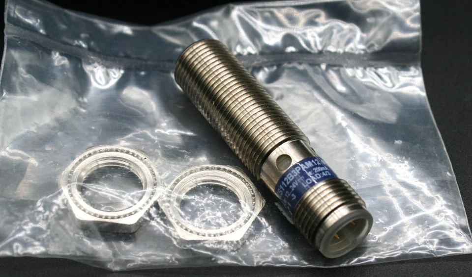 One (1) Telemecanique XS112B3PAM12 Inductive Sensor XS1 M12 Indonesia NEW - Image 4 of 4