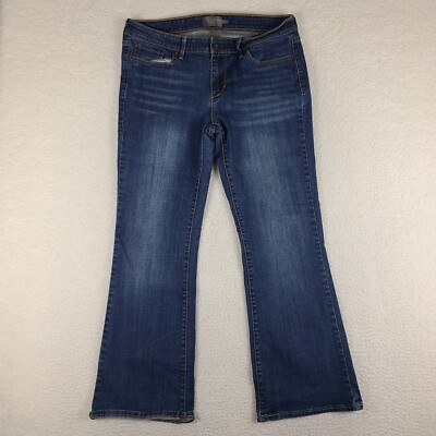 Levi's Jeans Womens 12/31 Short Blue Slight Curve Classic Boot Leg Dark Wash