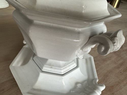 T.J. & J Mayers Antique Ironstone Sauce Tureen - Picture 3 of 24