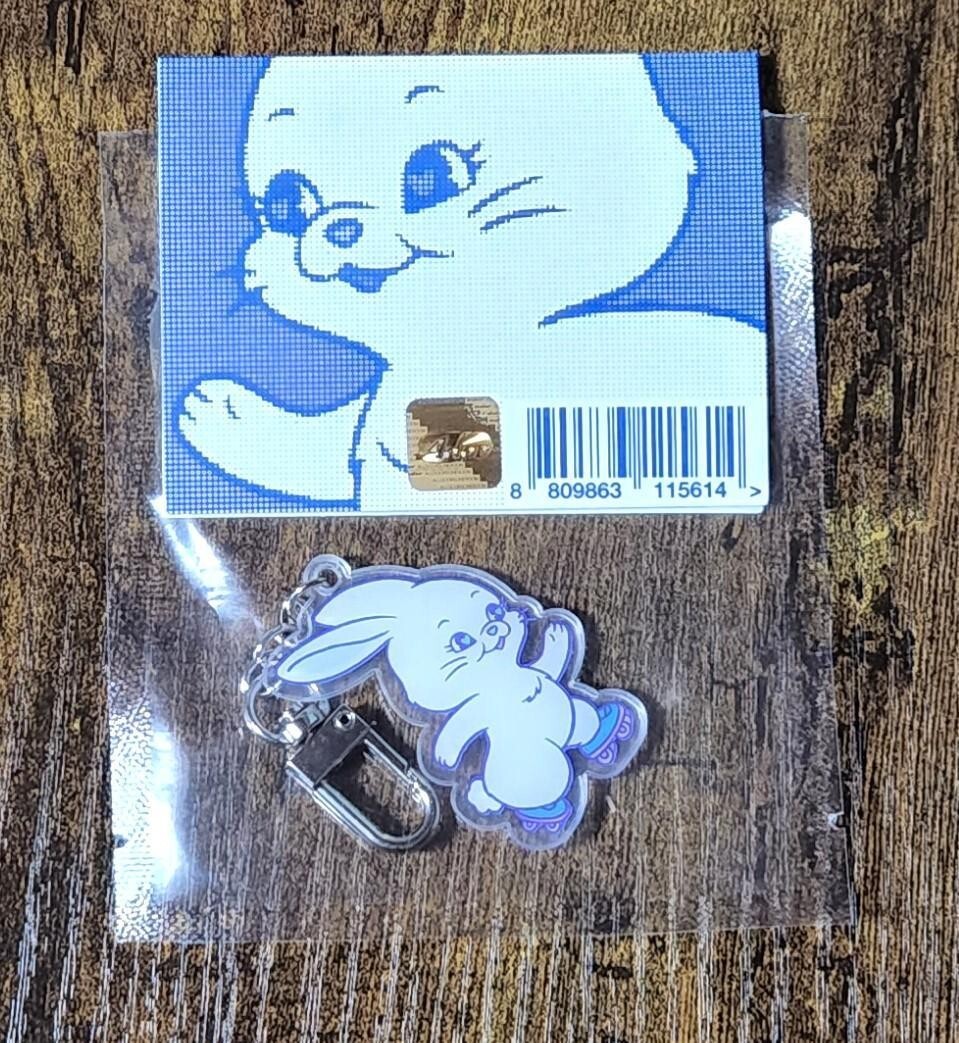 NEW JEANS NEWJEANS OFFICIAL HAERIN TOKKI KEYRING White