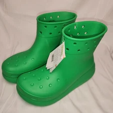 CROCS CLASSIC CRUSH RAIN BOOTS Size Women's 10/ Men's 8 GRASS GREEN  NEW!!