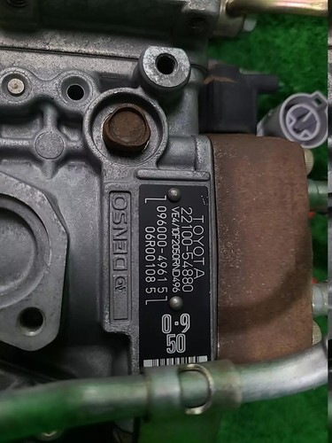 22100-54880 TOYOTA HILUX-HIACE 2.8 3L DIESEL INJECTION PUMP - Picture 4 of 12
