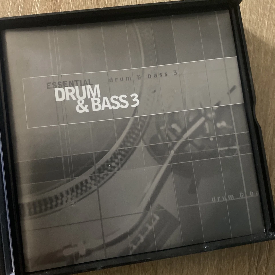 Essential Drum&bass VL#3 CD Album Ganja Kru/Jonny L/Sub Sequence/Running Man Foto 3 de 4