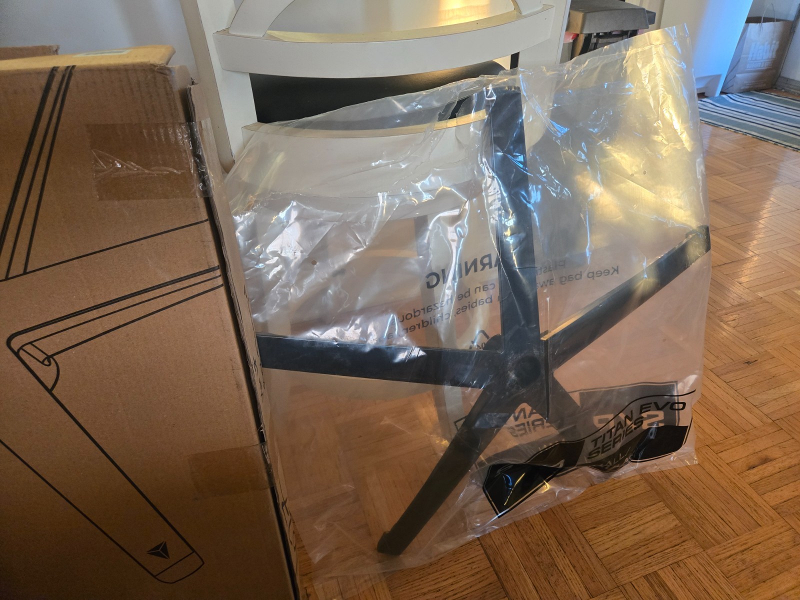 Secretlab Titan EVO Wheelbase 2