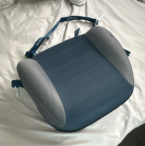 hiccapop UberBoost Inflatable Travel Booster Seat Blue/Gray