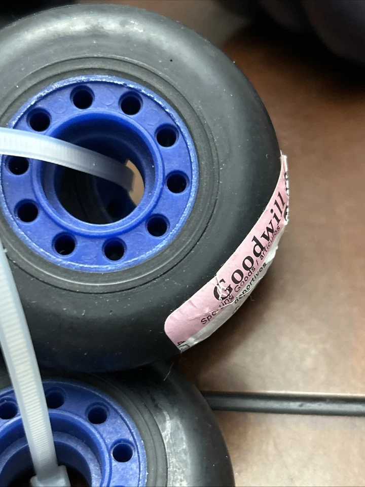 ENORME lote de ruedas de hockey sobre patines en línea Kryptonics Rampage Breakaway VR76 VR72 etc. Foto 4 de 4