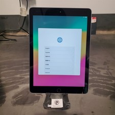 Apple iPad 6th Gen. A1893 32GB Space Gray WIFI 9.7" Battery 90 Scratches 96