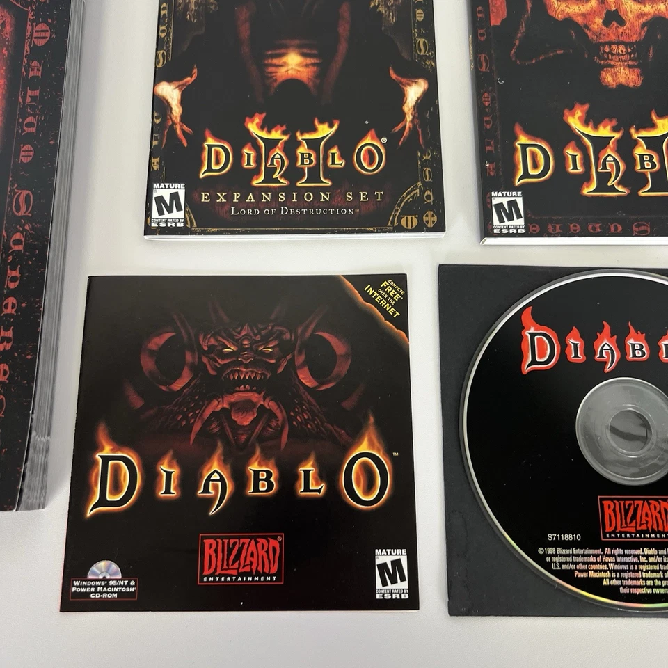 Diablo PC Game Lot + Extras + Diablo 2 Strategy Guide - Image 4 of 4
