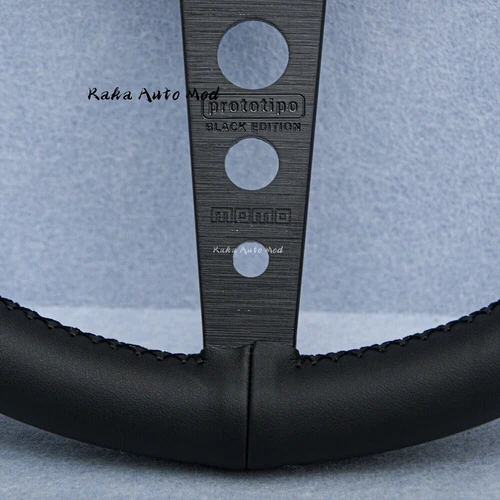 Volante 350mm MOMO Prototipo P5 Edición Negra Cuero Genuino - Imagen 7 de 12