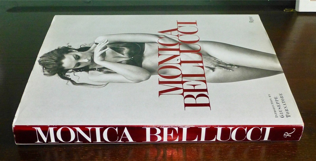 洋書 monika bellcci Amazon.com: Monica Bellucci: 9788884404411: Roberto Frini: Books