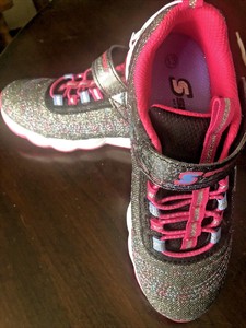 girls sketchers size 13