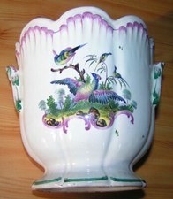 Superbe et rare cache pot 19ème faïence Saint Clément ? Aprey ? Décor Oiseaux