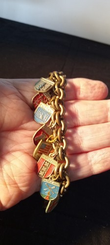 Vintage Silver-Tone & Enamel World Travel Shield 20 Charms Bracelet 8-in - Picture 10 of 18