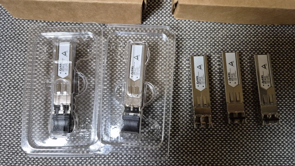 5x Zyxel SFP-SX-D 1000BaseSX SFP-Modul [91-010-204001B] + Optische Kabel