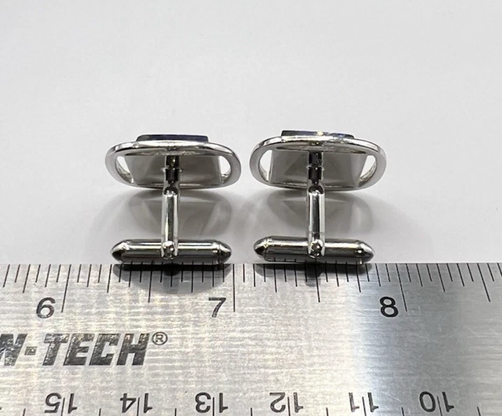 Gemelos grabados vintage de lapislázuli piedra azul oscuro y tono plateado Foto 4 de 4