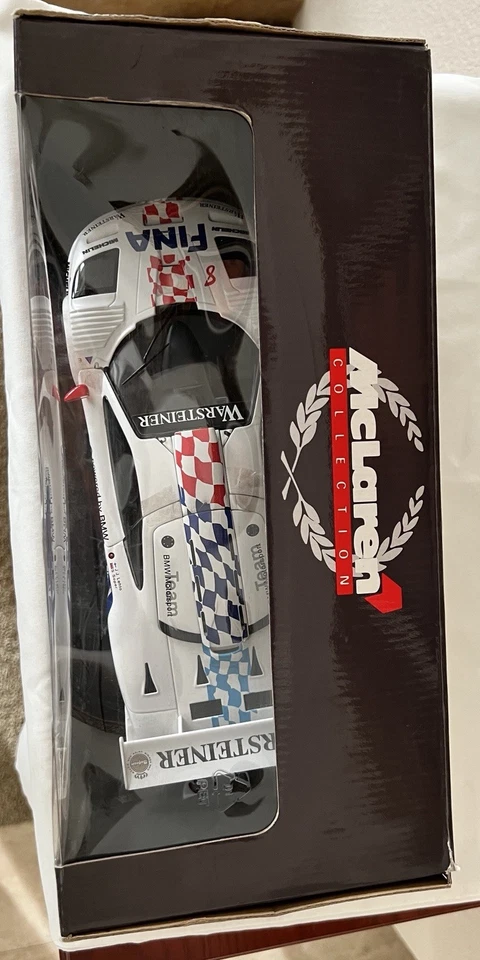 UT Model McLaren F1 GTR Fina BMW #8 J.J. Lehto S. Soper door hinges are broke - Image 2 of 4