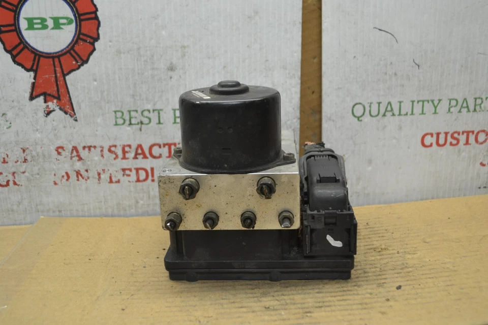 Nissan Pathfinder 2005-2007 ABS 47660ZP00A módulo 50-14C3 Foto 3 de 4