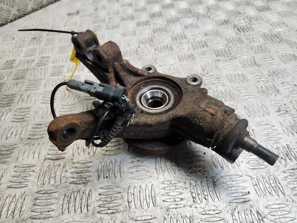 CITROEN DS4 WHEEL HUB KNUCKLE FRONT LEFT PASSENGER 1.6 DIESEL DV6FC 2010 - 2015 - Image 4 of 4