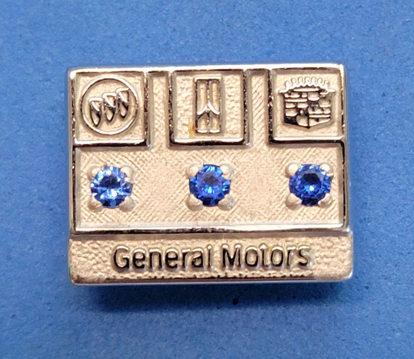 VINTAGE GENERAL MOTORS CADILLAC, BUICK, OLDSMOBILE DEALERSHIP LAPEL PIN TIE TAC eBay