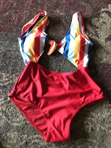 Shein Womens 1-Pc Knot Front Cutout Monokini Swimsuit Size Medium NWOT