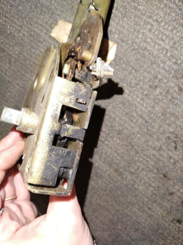 SLIDING DOOR LATCH HANDLE MECHANISM VW VANAGON T3 80-91 SLIDER - 251 843 654 D - Picture 6 of 7