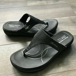 skechers relaxed fit memory foam womens sandals